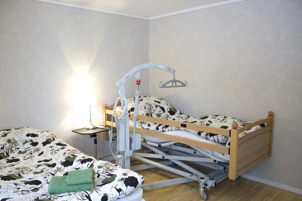 Mellangarden Hostel Vasterbykil Kamer foto